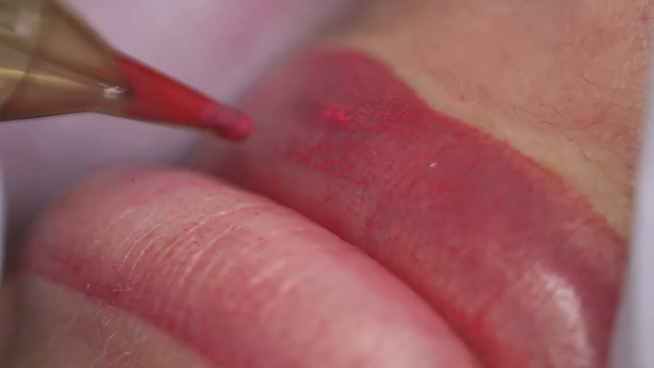 pmu lippen behandeling